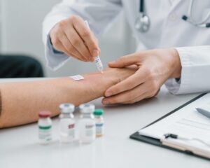 Piperacillin-Tazobactam có an toàn cho bệnh nhân dị ứng với Amoxicillin không? Những thông tin từ một nghiên cứu lâm sàng gần đây